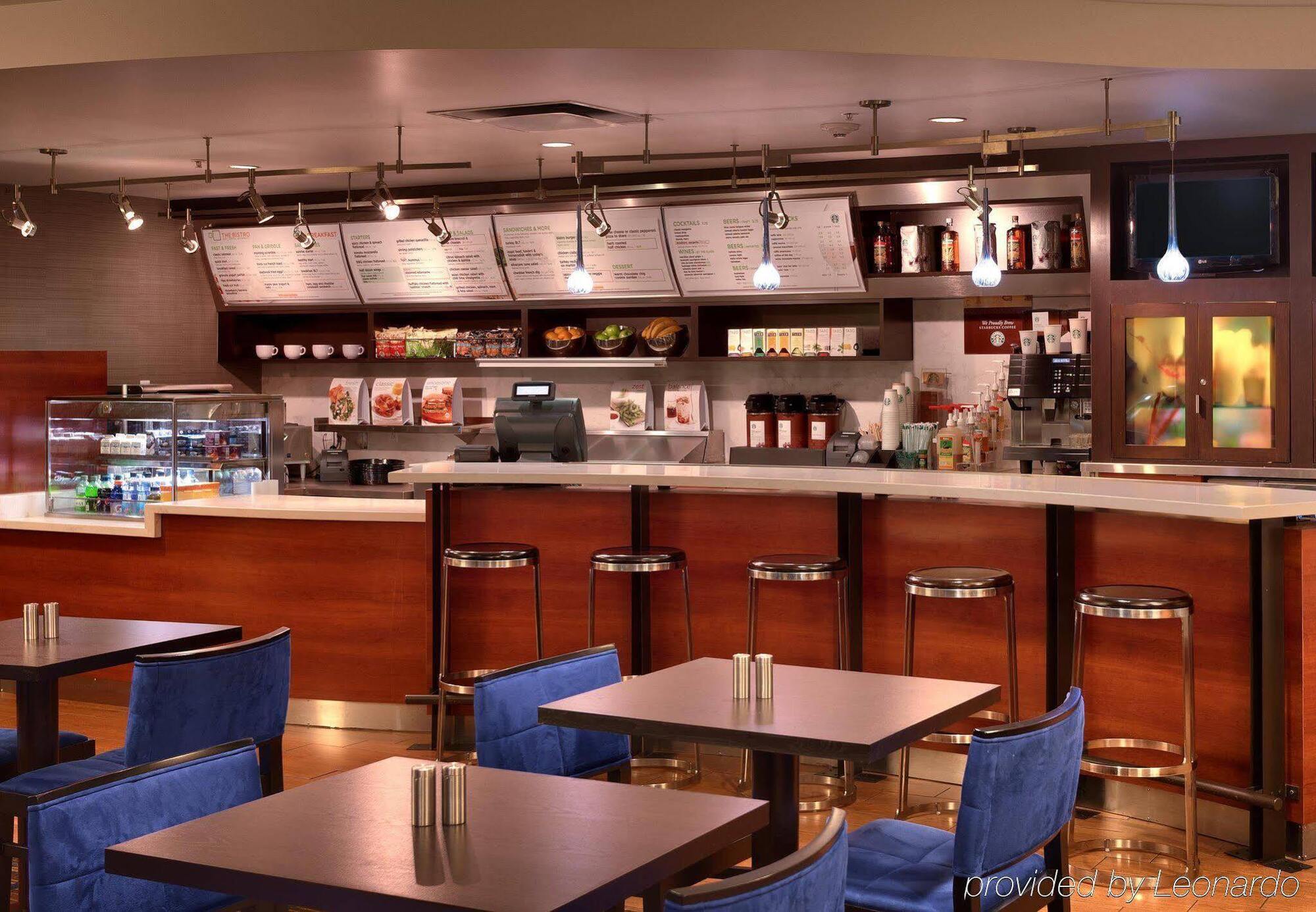 Courtyard By Marriott Kansas City Shawnee Exterior photo